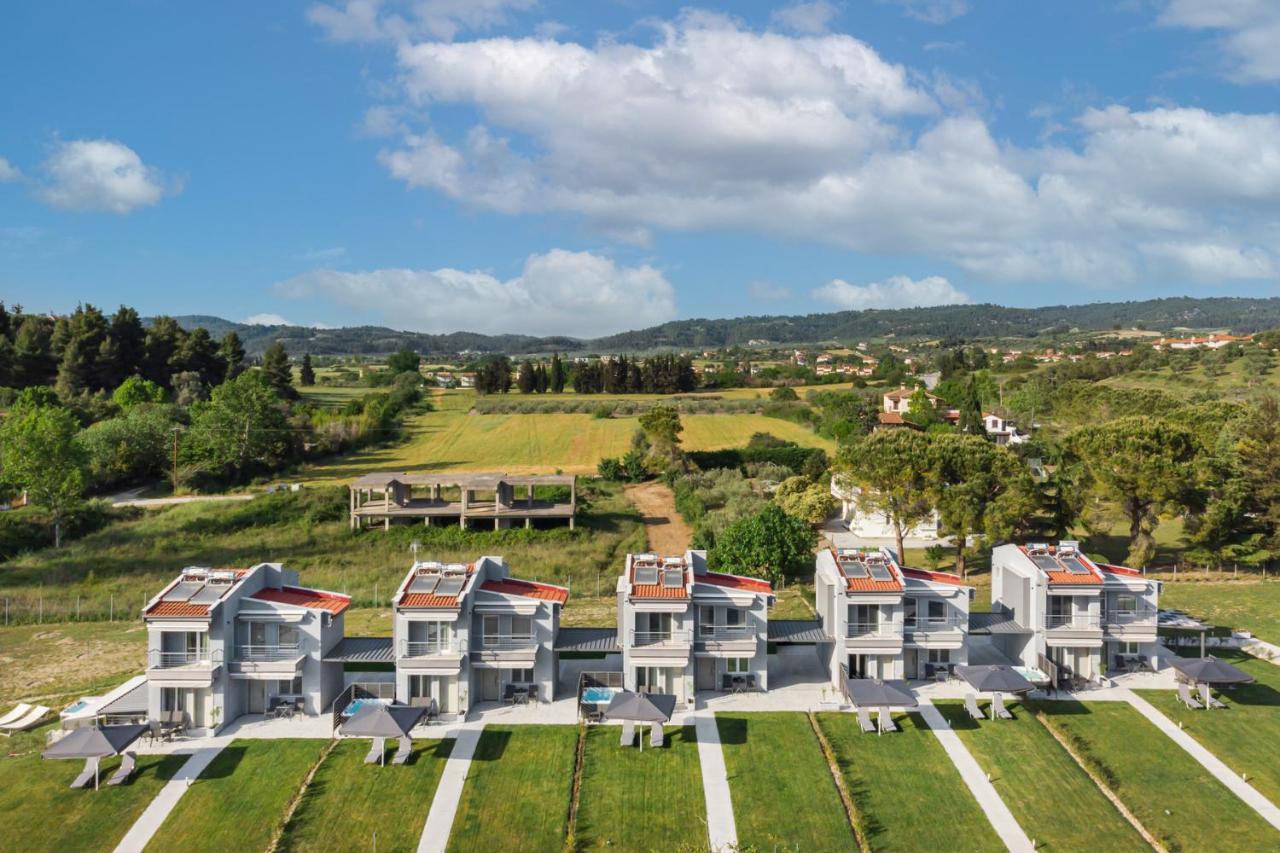 V Luxury Apartments Posidi Bagian luar foto