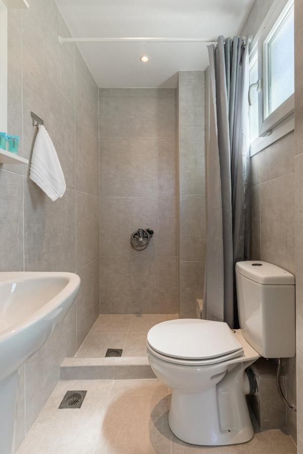 V Luxury Apartments Posidi Bagian luar foto