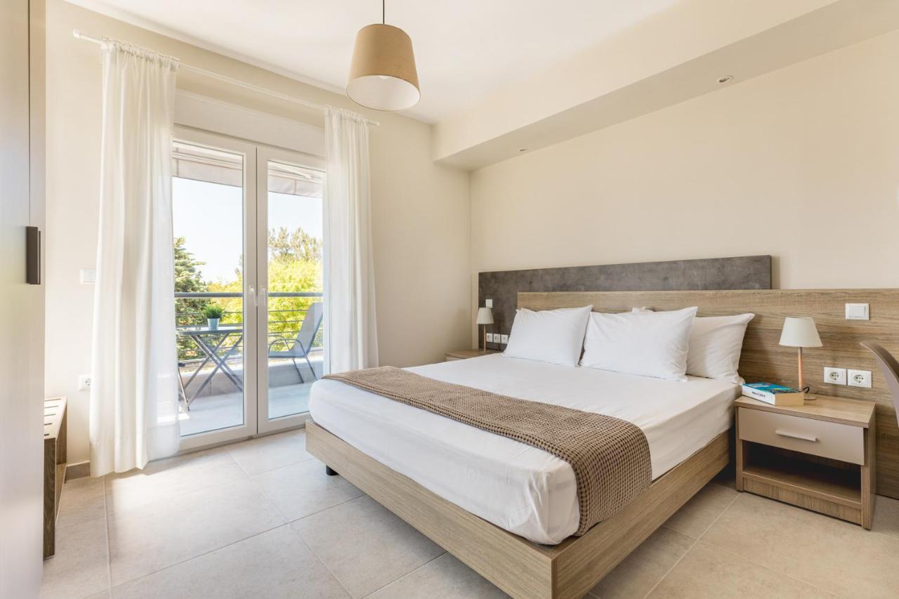 V Luxury Apartments Posidi Bagian luar foto