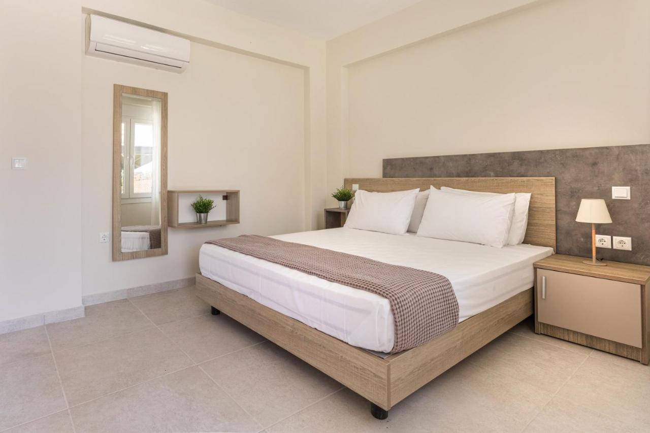 V Luxury Apartments Posidi Bagian luar foto